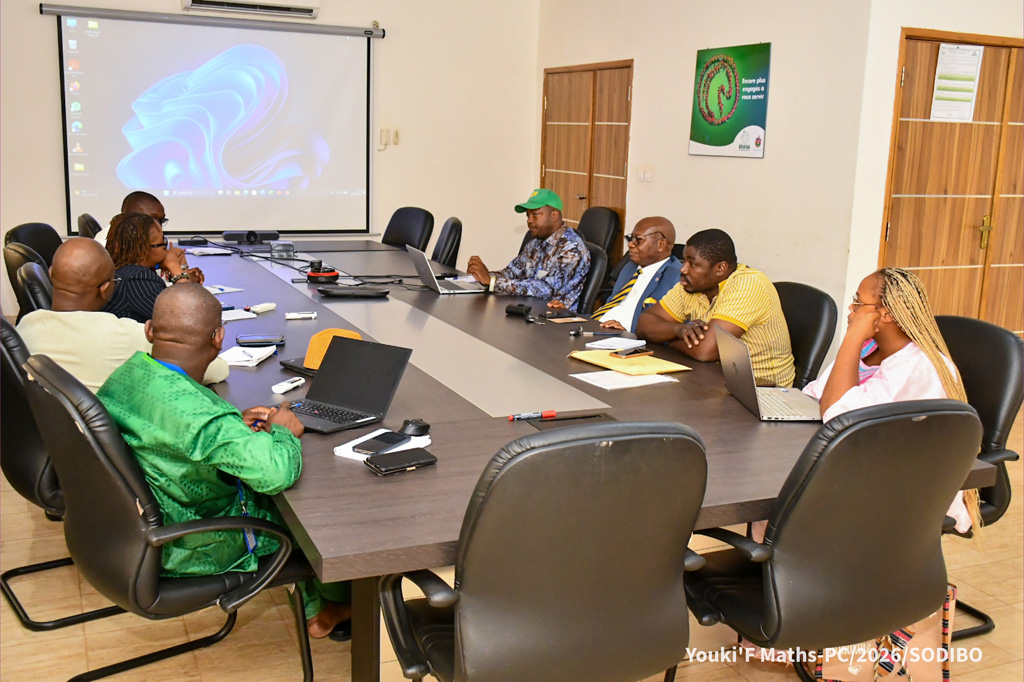 Séance de travail entre les équipes de la SODIBO et de BRAKINA dans le cadre de l’initiative YOUKI’F MATHS-PC
